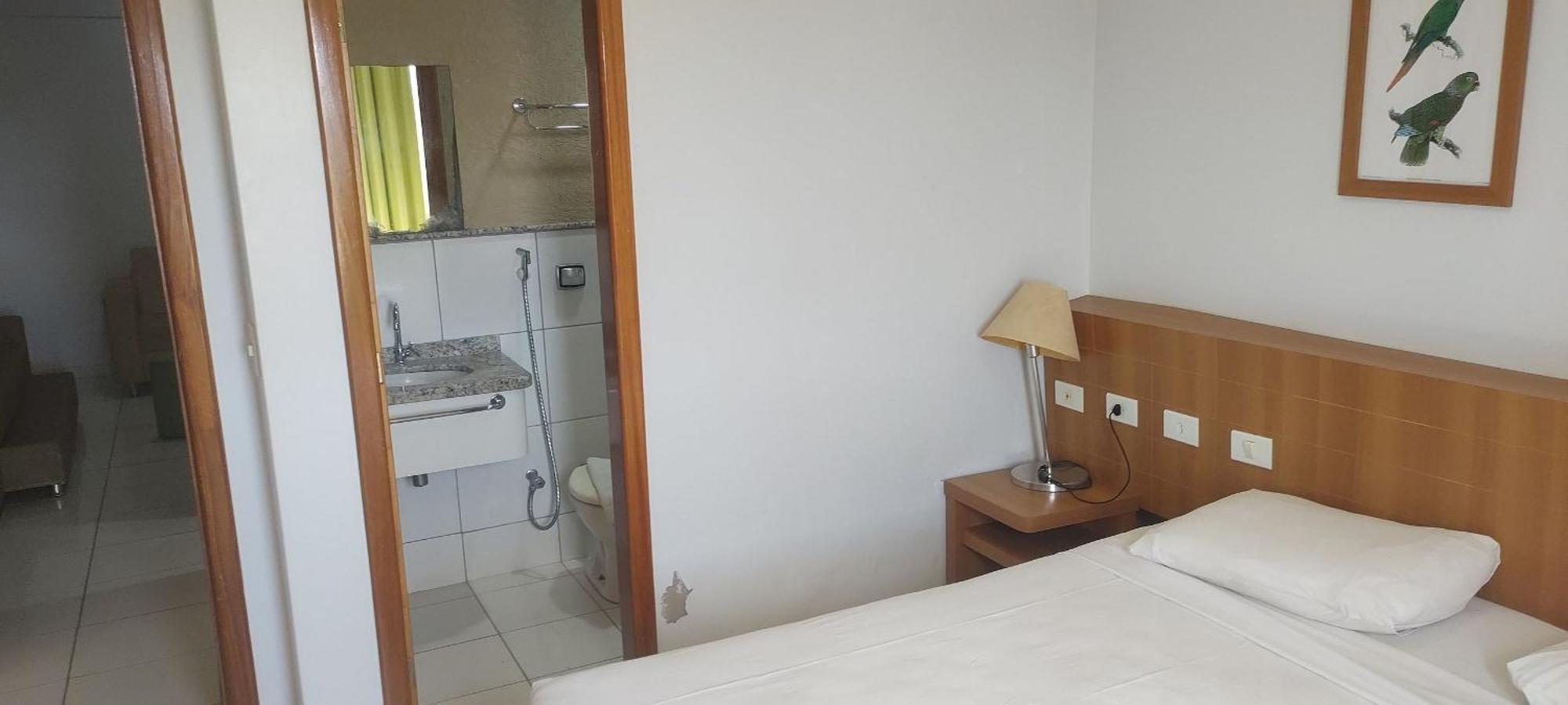 Apartamento Golden Dolphin Roberto Imóveis *