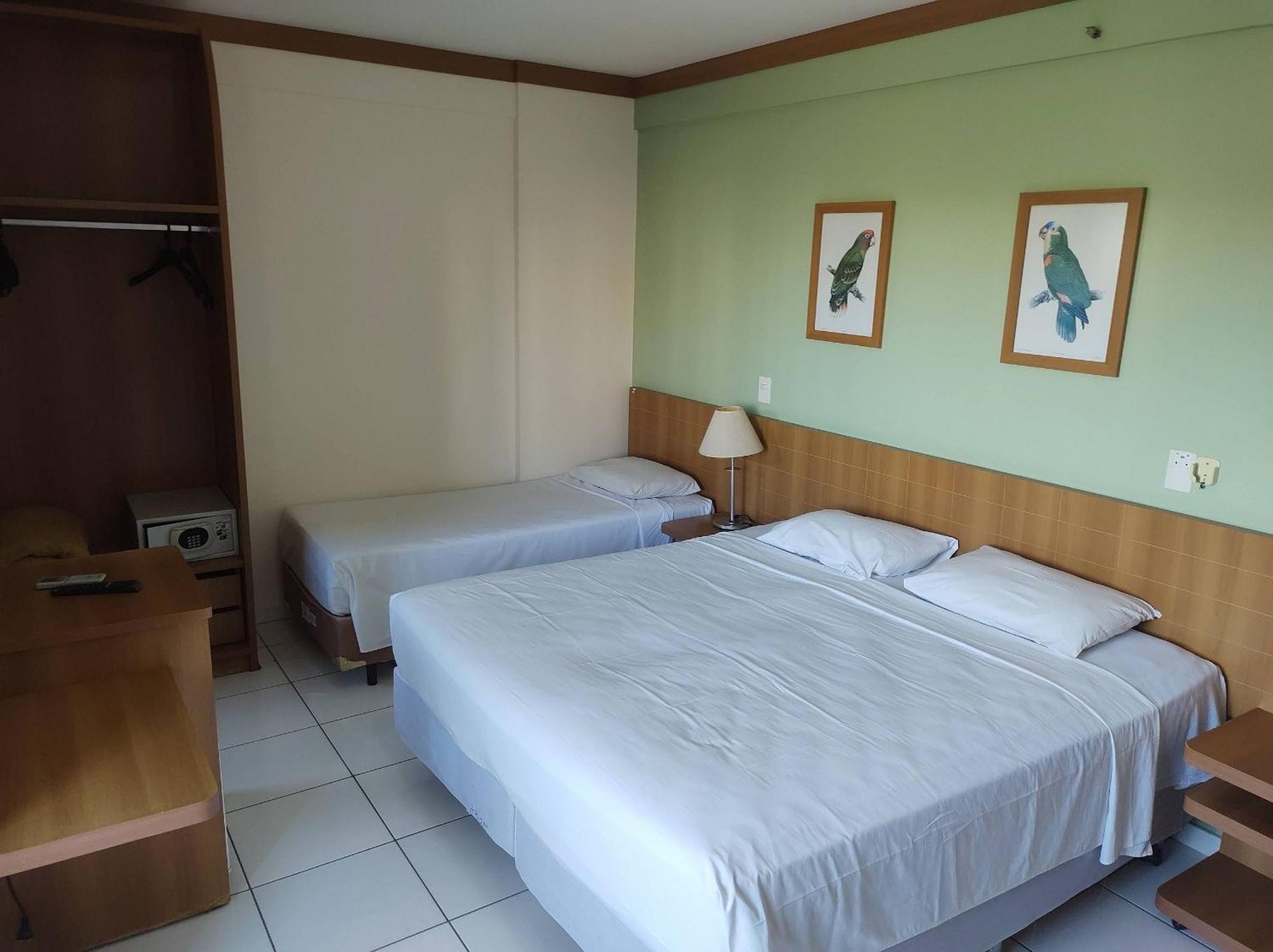 Apartamento Golden Dolphin Roberto Imóveis